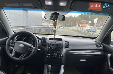 Внедорожник / Кроссовер Kia Sorento 2011 в 