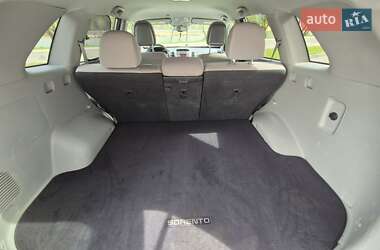 Позашляховик / Кросовер Kia Sorento 2013 в 