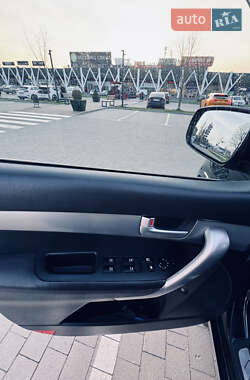 Внедорожник / Кроссовер Kia Sorento 2012 в 
