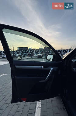 Внедорожник / Кроссовер Kia Sorento 2012 в 