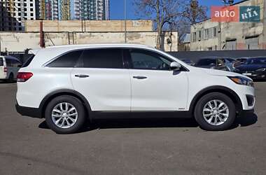 Внедорожник / Кроссовер Kia Sorento 2016 в 