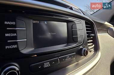Внедорожник / Кроссовер Kia Sorento 2016 в 