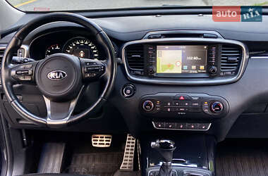 Позашляховик / Кросовер Kia Sorento 2015 в 