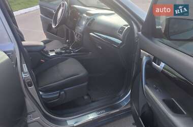 Позашляховик / Кросовер Kia Sorento 2014 в 