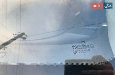 Внедорожник / Кроссовер Kia Sorento 2011 в 