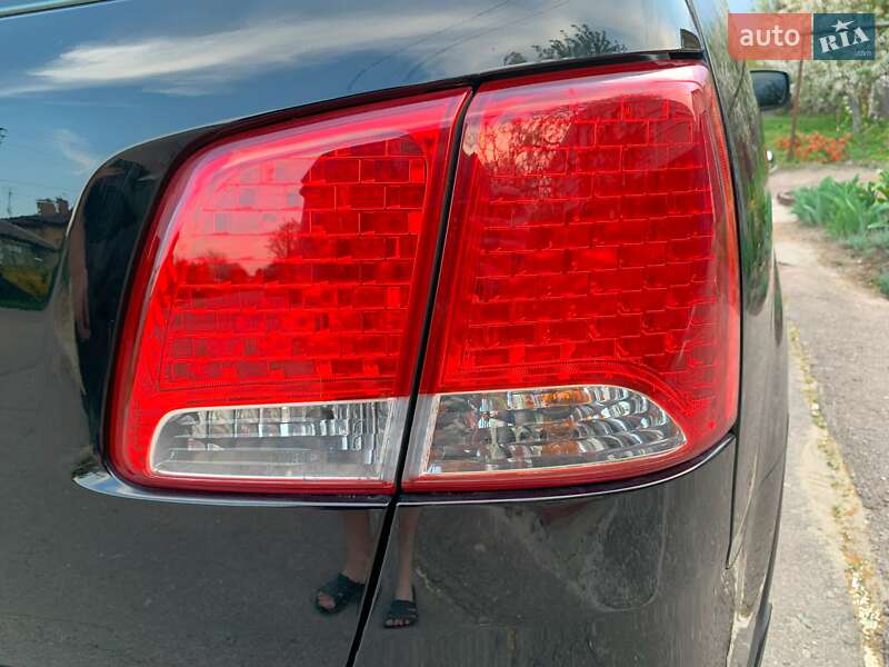 Позашляховик / Кросовер Kia Sorento 2011 в Чернігові