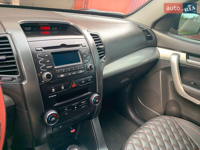 Позашляховик / Кросовер Kia Sorento 2011 в Чернігові