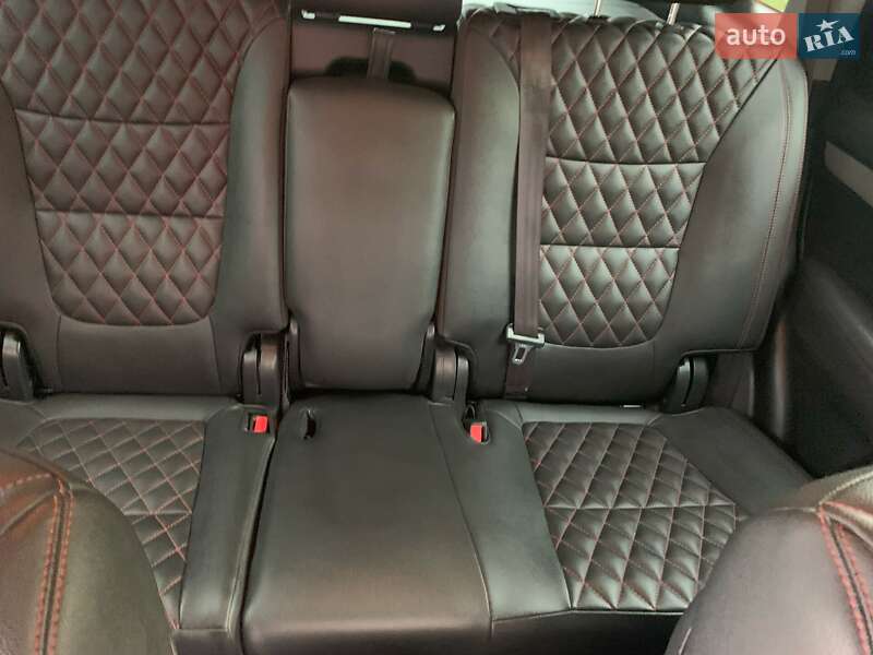 Позашляховик / Кросовер Kia Sorento 2011 в Чернігові