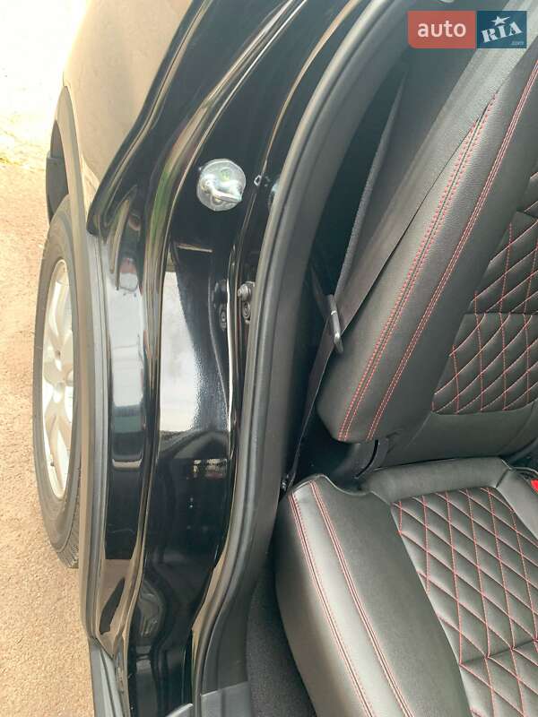 Позашляховик / Кросовер Kia Sorento 2011 в Чернігові