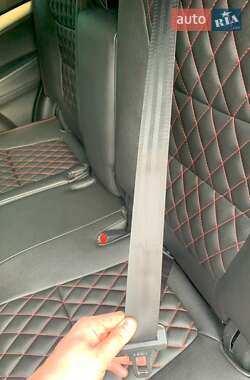 Внедорожник / Кроссовер Kia Sorento 2011 в 