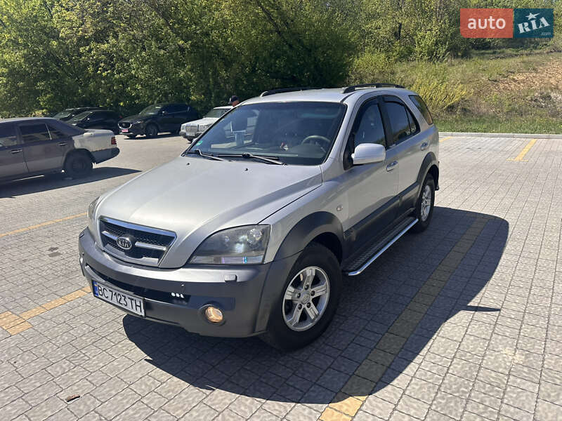 Позашляховик / Кросовер Kia Sorento 2005 в 