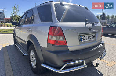 Позашляховик / Кросовер Kia Sorento 2005 в 