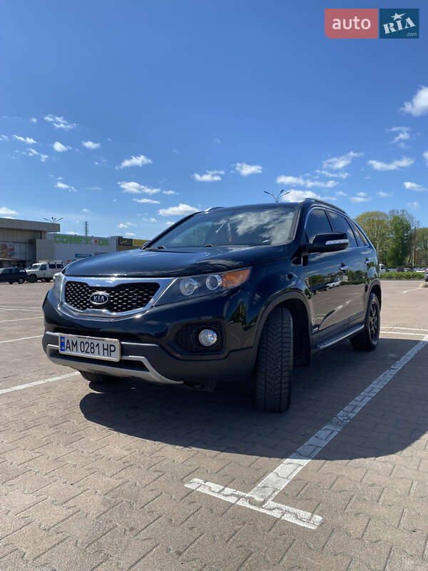 Позашляховик / Кросовер Kia Sorento 2011 в Житомирі