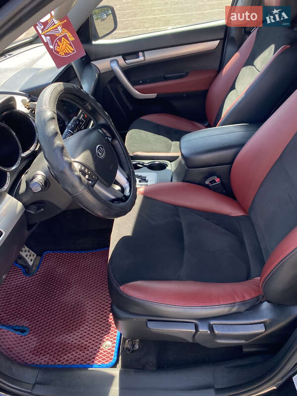 Позашляховик / Кросовер Kia Sorento 2011 в Житомирі