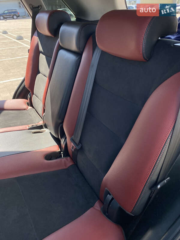 Позашляховик / Кросовер Kia Sorento 2011 в Житомирі