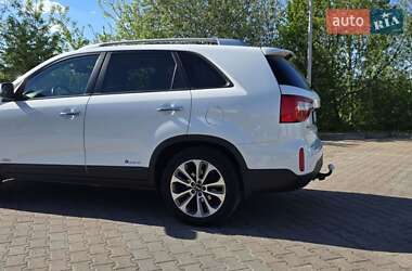 Внедорожник / Кроссовер Kia Sorento 2014 в 