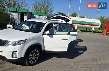 Внедорожник / Кроссовер Kia Sorento 2014 в 