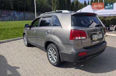 Позашляховик / Кросовер Kia Sorento 2011 в 
