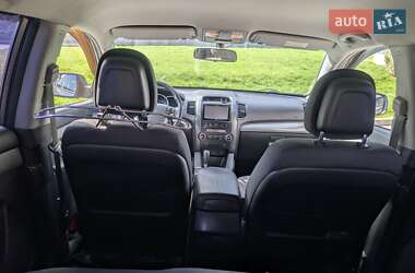 Позашляховик / Кросовер Kia Sorento 2011 в 
