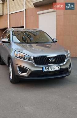 Позашляховик / Кросовер Kia Sorento 2016 в Миколаєві