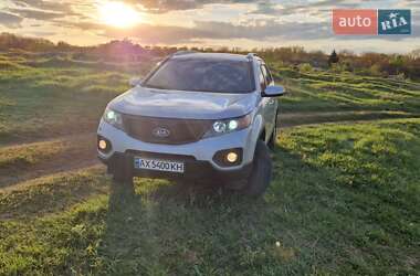 Позашляховик / Кросовер Kia Sorento 2013 в 