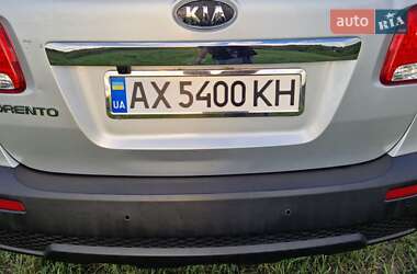 Позашляховик / Кросовер Kia Sorento 2013 в 