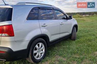 Позашляховик / Кросовер Kia Sorento 2013 в 