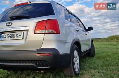 Позашляховик / Кросовер Kia Sorento 2013 в 