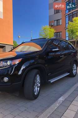 Позашляховик / Кросовер Kia Sorento 2012 в Івано-Франківську