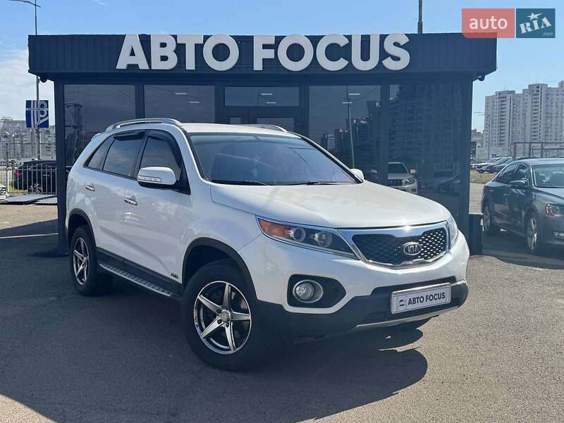 Внедорожник / Кроссовер Kia Sorento 2010 в 