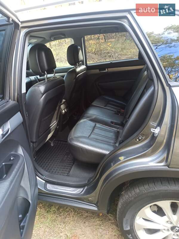 Внедорожник / Кроссовер Kia Sorento 2012 в Богуславе фото 7 Внедорожник / Кроссовер Kia Sorento 2012 в Богуславе