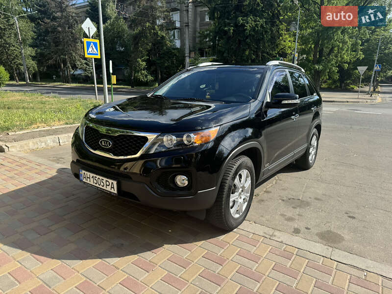 Позашляховик / Кросовер Kia Sorento 2011 в Краматорську