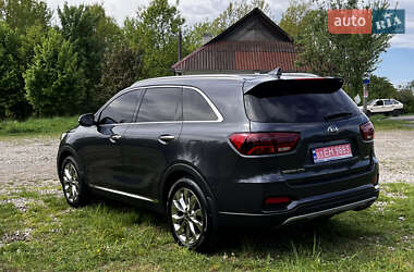 Позашляховик / Кросовер Kia Sorento 2019 в 