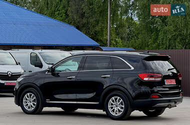 Позашляховик / Кросовер Kia Sorento 2017 в 