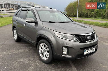 Внедорожник / Кроссовер Kia Sorento 2013 в 