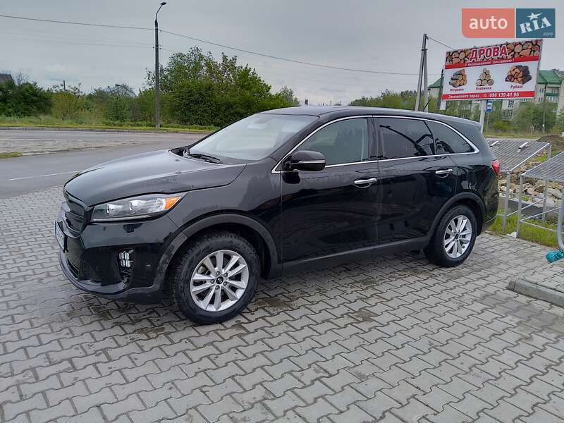 Внедорожник / Кроссовер Kia Sorento 2019 в Дрогобыче фото 7 Внедорожник / Кроссовер Kia Sorento 2019 в Дрогобыче