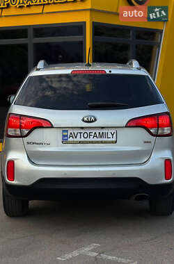 Внедорожник / Кроссовер Kia Sorento 2013 в 