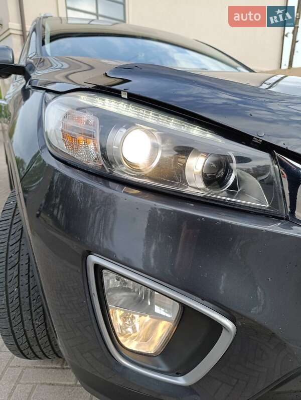 Внедорожник / Кроссовер Kia Sorento 2015 в Николаеве