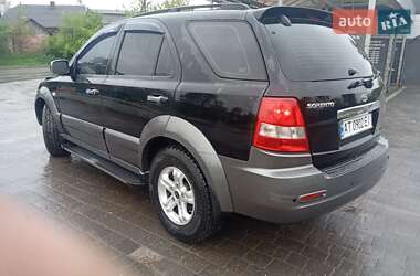 Позашляховик / Кросовер Kia Sorento 2004 в 