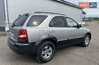 Позашляховик / Кросовер Kia Sorento 2005 в 