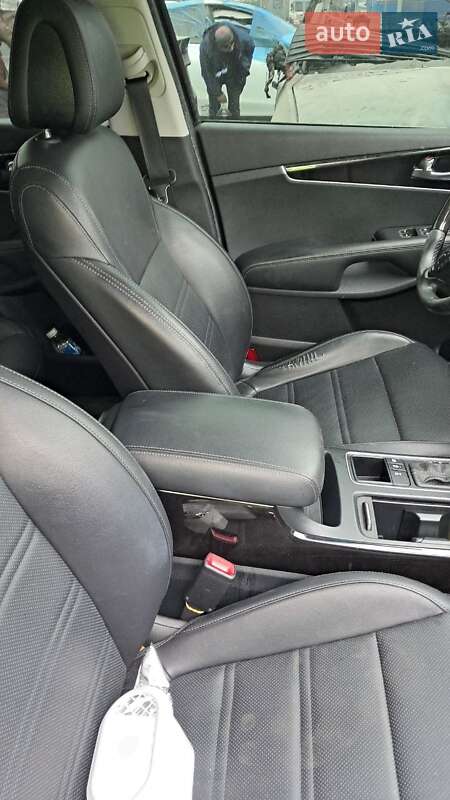 Внедорожник / Кроссовер Kia Sorento 2015 в Киеве фото 197 Внедорожник / Кроссовер Kia Sorento 2015 в Киеве