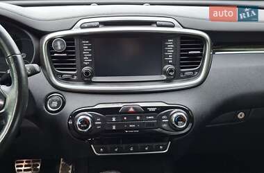 Внедорожник / Кроссовер Kia Sorento 2016 в 