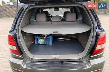 Внедорожник / Кроссовер Kia Sorento 2003 в 