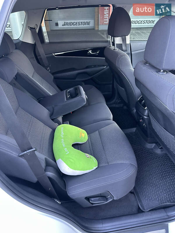 Внедорожник / Кроссовер Kia Sorento 2019 в Днепре