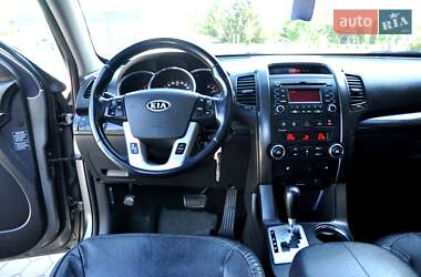 Внедорожник / Кроссовер Kia Sorento 2011 в 