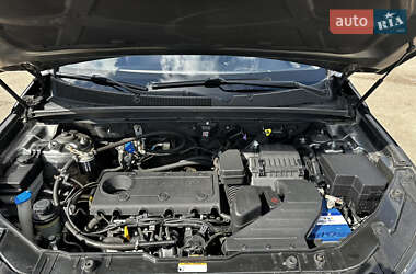 Позашляховик / Кросовер Kia Sorento 2011 в 