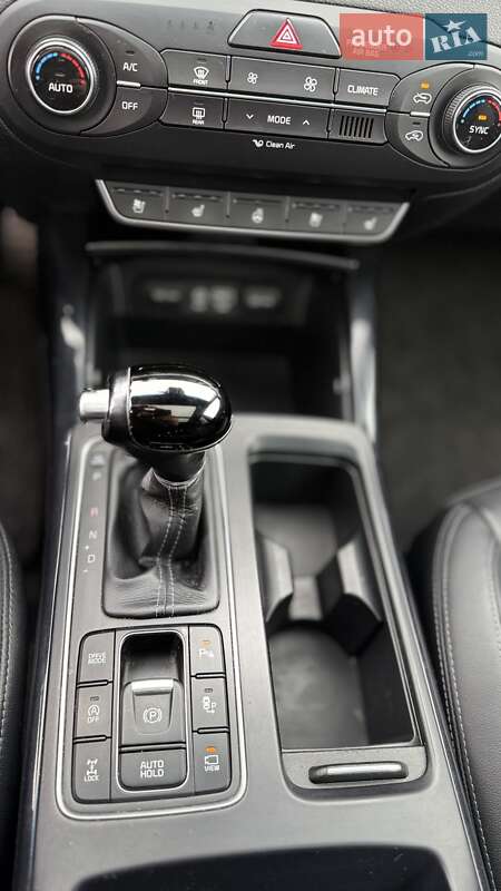 Внедорожник / Кроссовер Kia Sorento 2015 в Хмельницком