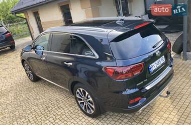 Внедорожник / Кроссовер Kia Sorento 2019 в 