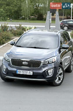 Позашляховик / Кросовер Kia Sorento 2015 в 