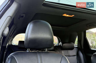 Позашляховик / Кросовер Kia Sorento 2012 в 